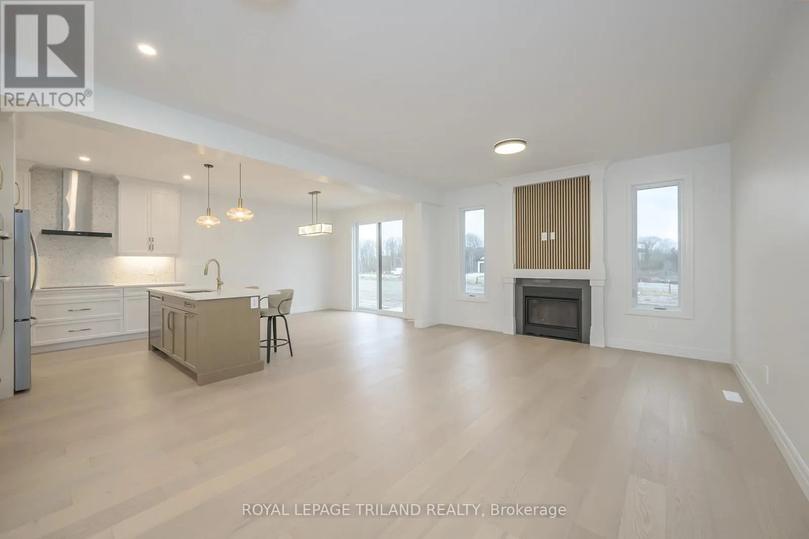 4211 LIBERTY CROSSING