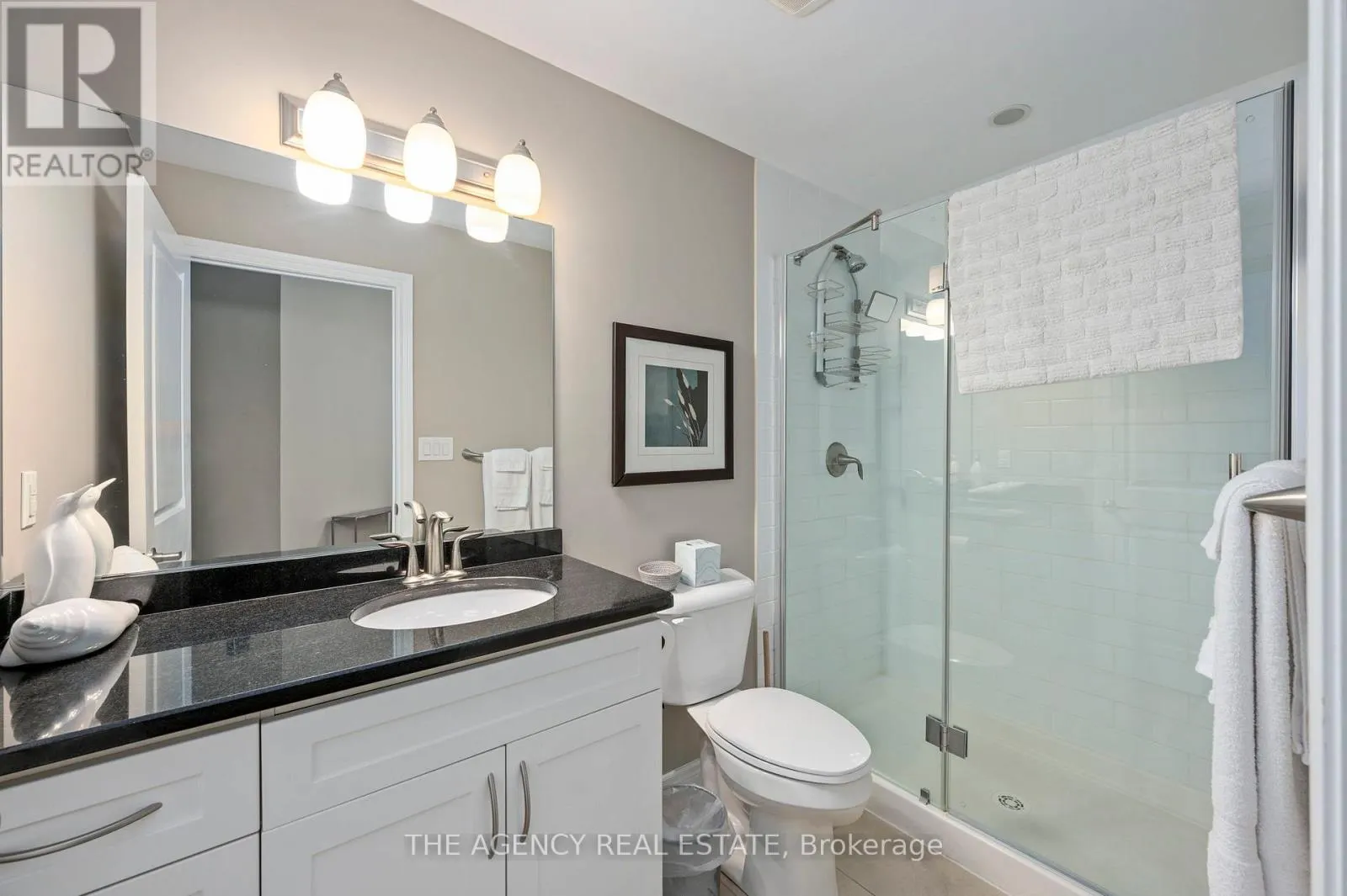 803 - 330 RIDOUT STREET N, #803