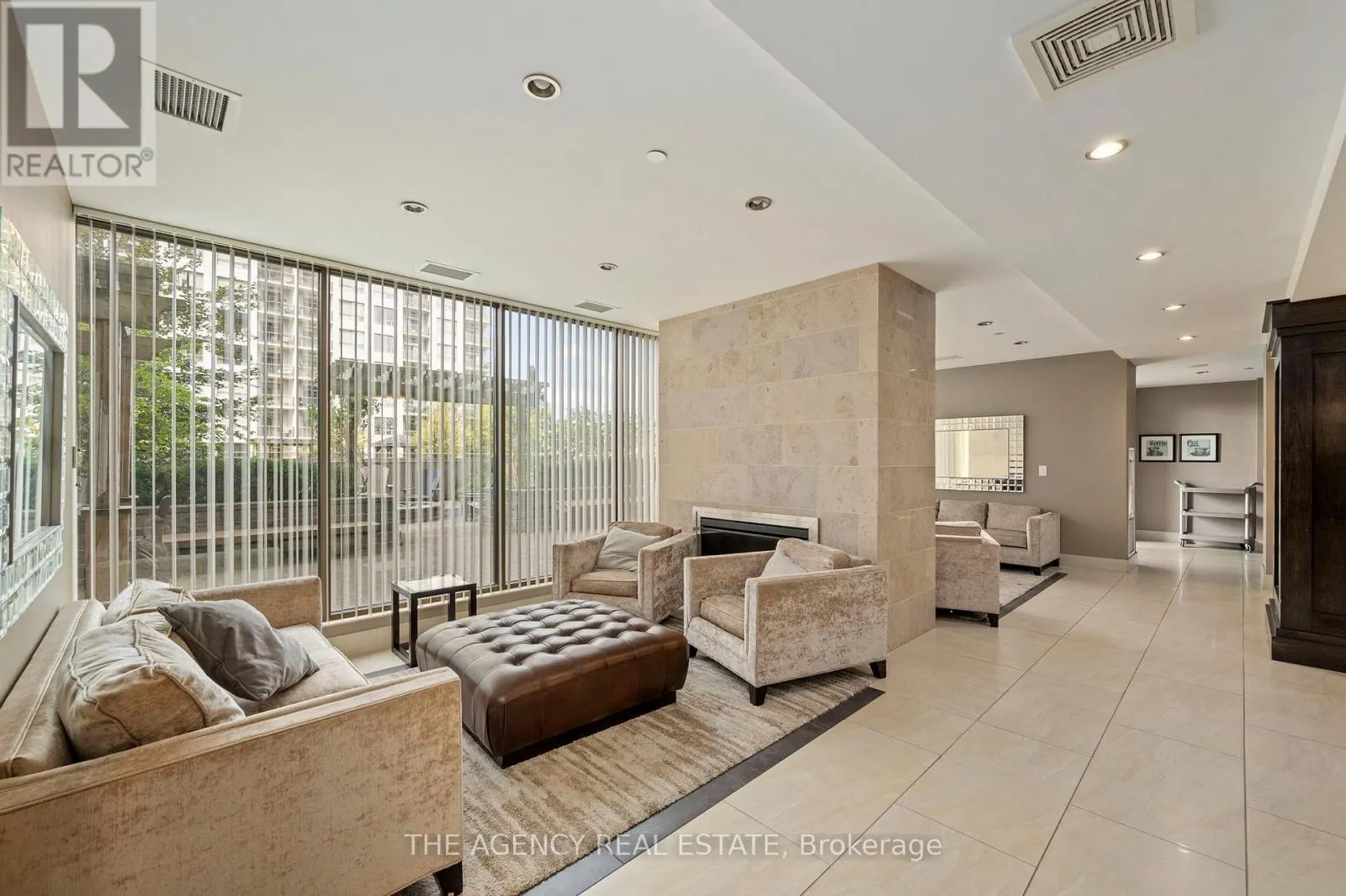 803 - 330 RIDOUT STREET N, #803
