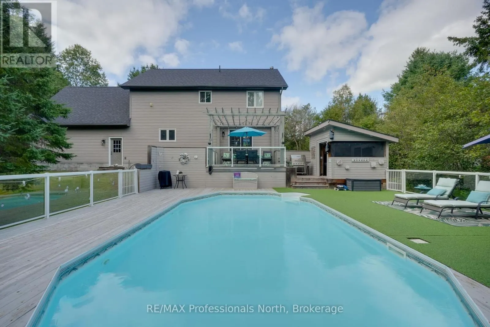 23 THOMAS CRESCENT