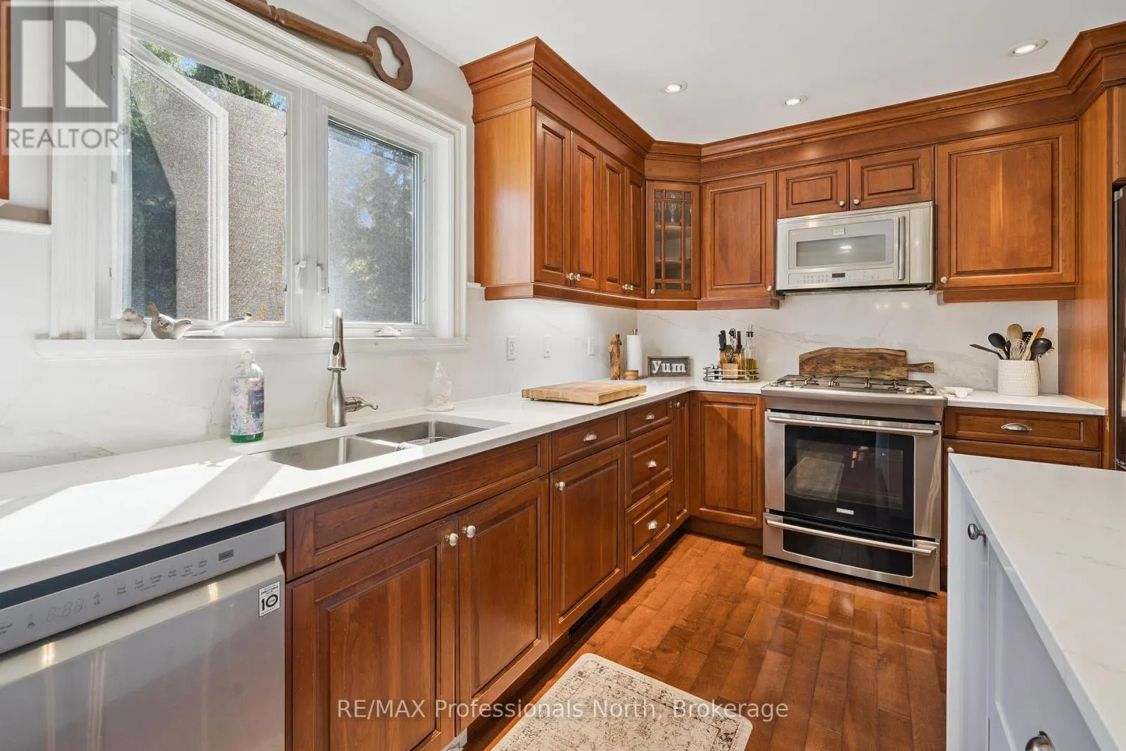 23 THOMAS CRESCENT