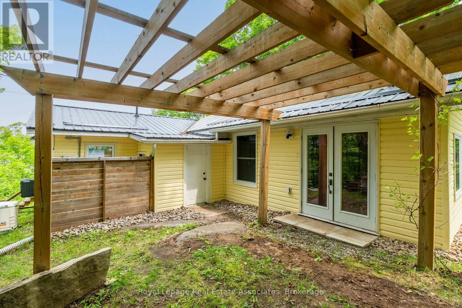 398 GILBERT BAY LANE