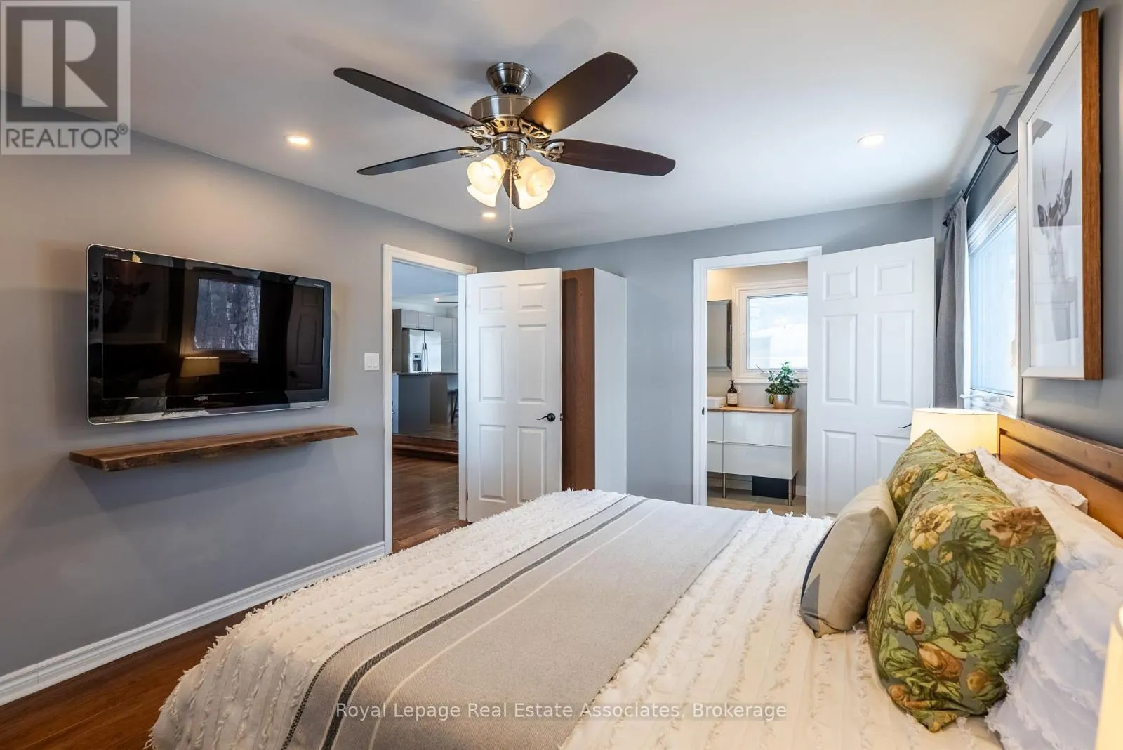398 GILBERT BAY LANE