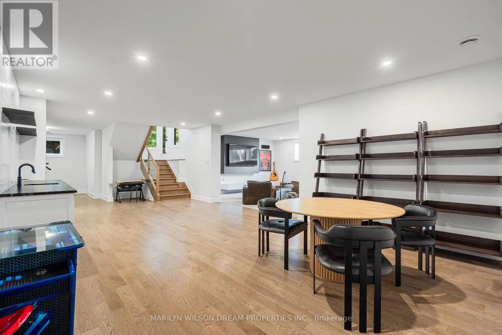 521 LEIMERK COURT