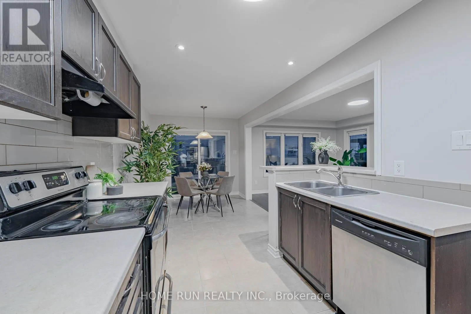 88 BUFFALOGRASS CRESCENT