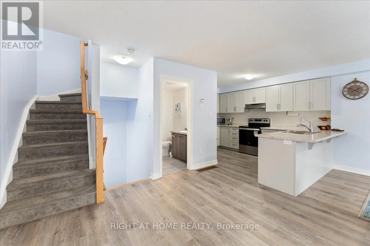 52 DRYDEN LANE
