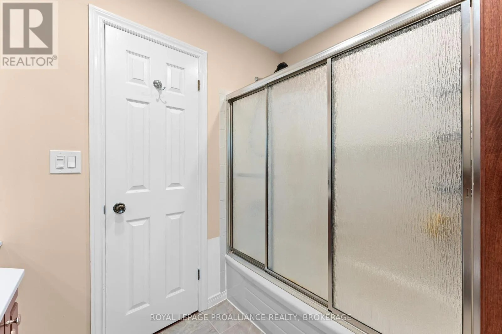 6 FAIRCREST BOULEVARD