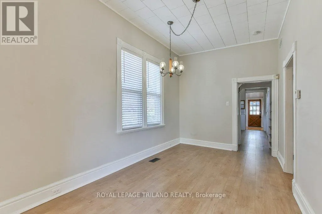 366 SALISBURY STREET