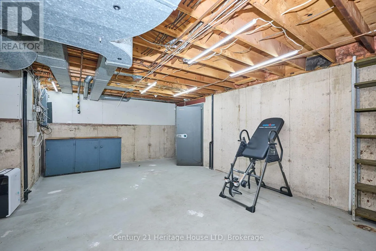 38 MELROSE DRIVE
