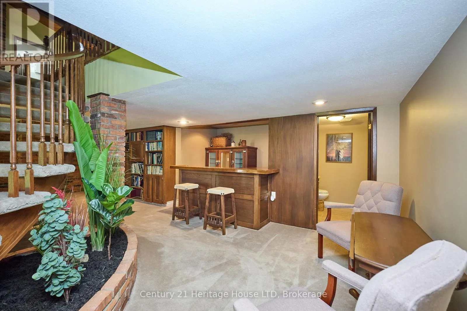 38 MELROSE DRIVE