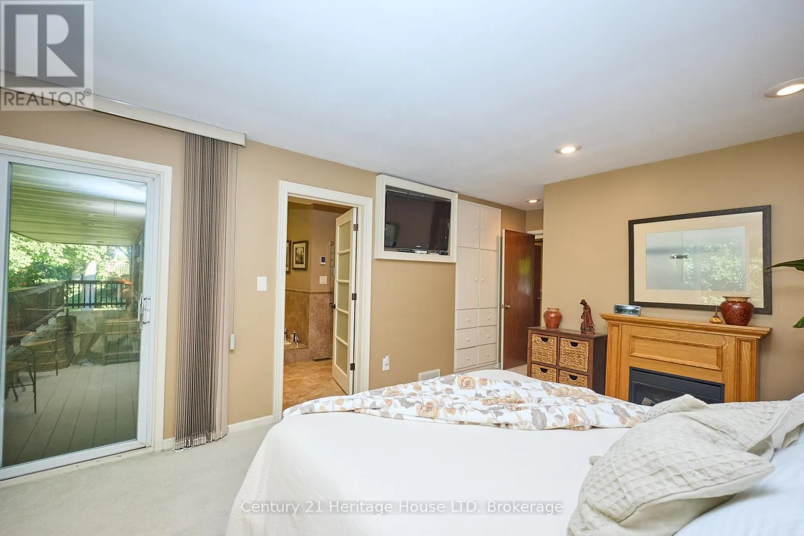38 MELROSE DRIVE