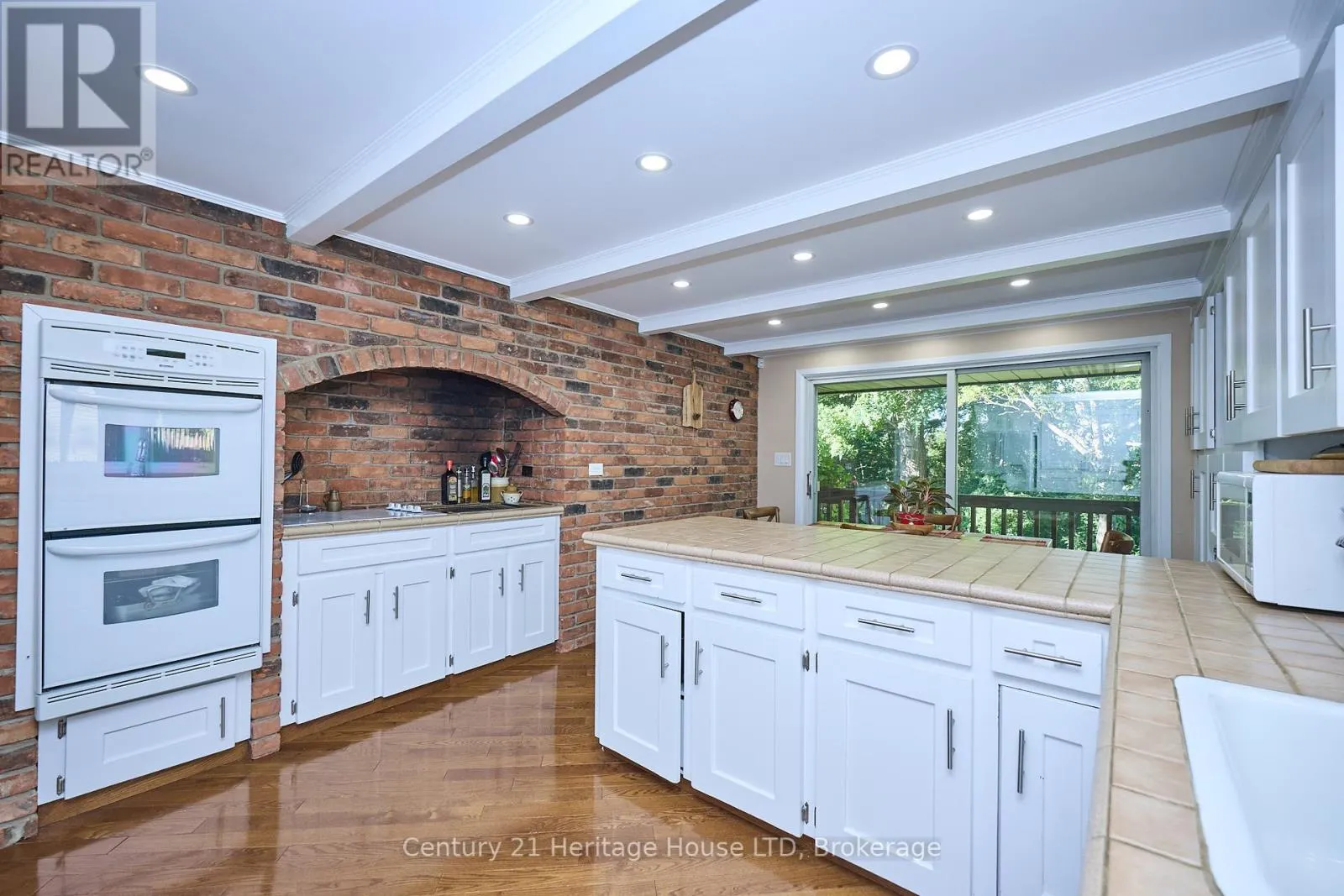 38 MELROSE DRIVE