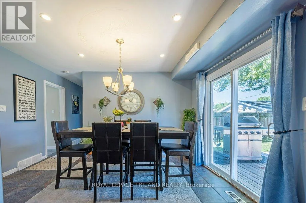 17 VANBUSKIRK DRIVE