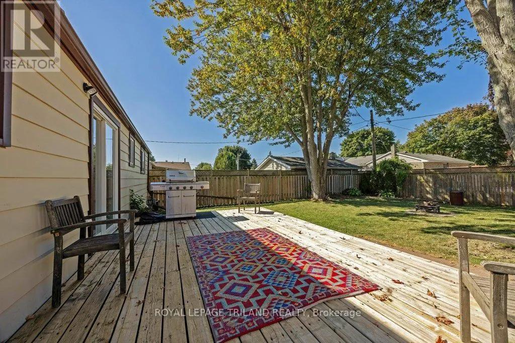 17 VANBUSKIRK DRIVE