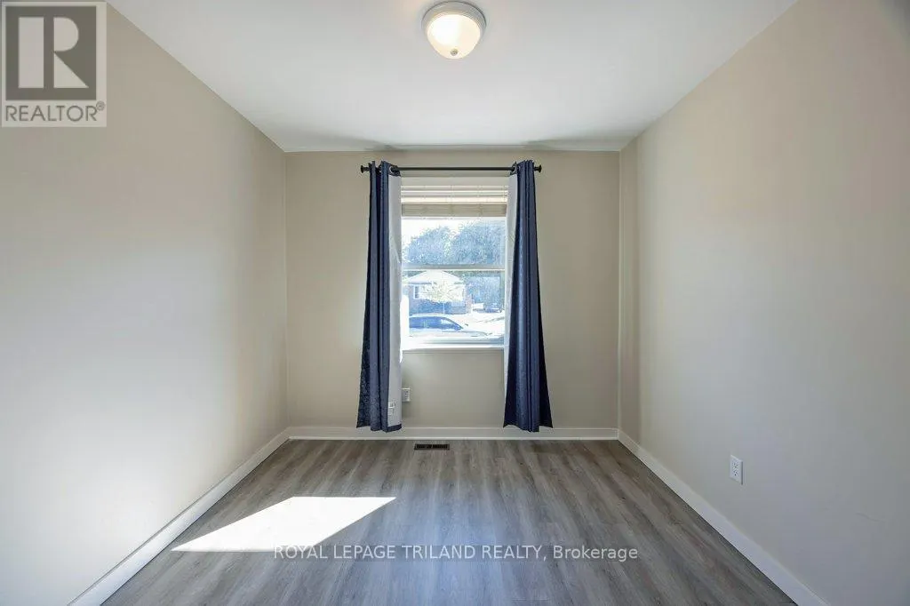17 VANBUSKIRK DRIVE