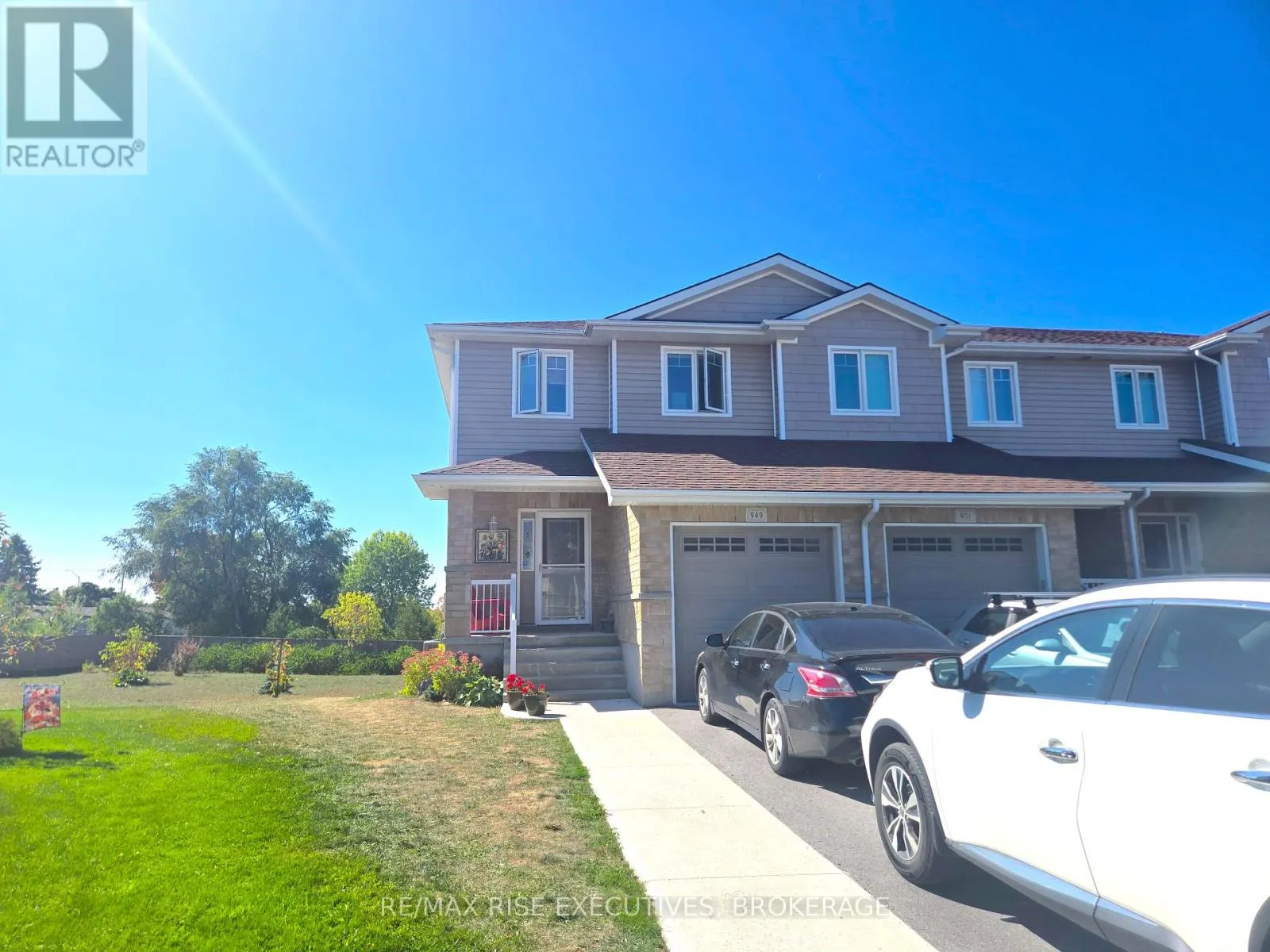 1 - 949 BLOSSOM STREET, #1