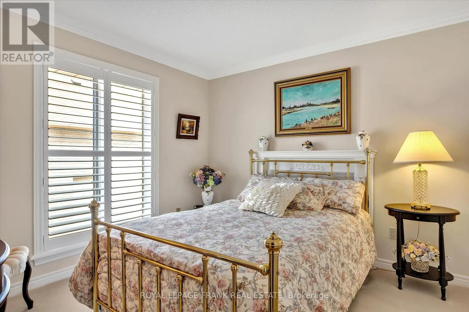 42 HUNTINGWOOD CRESCENT