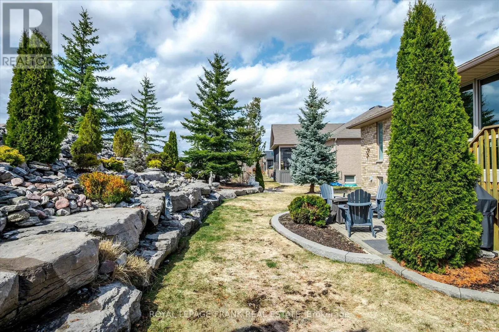 42 HUNTINGWOOD CRESCENT