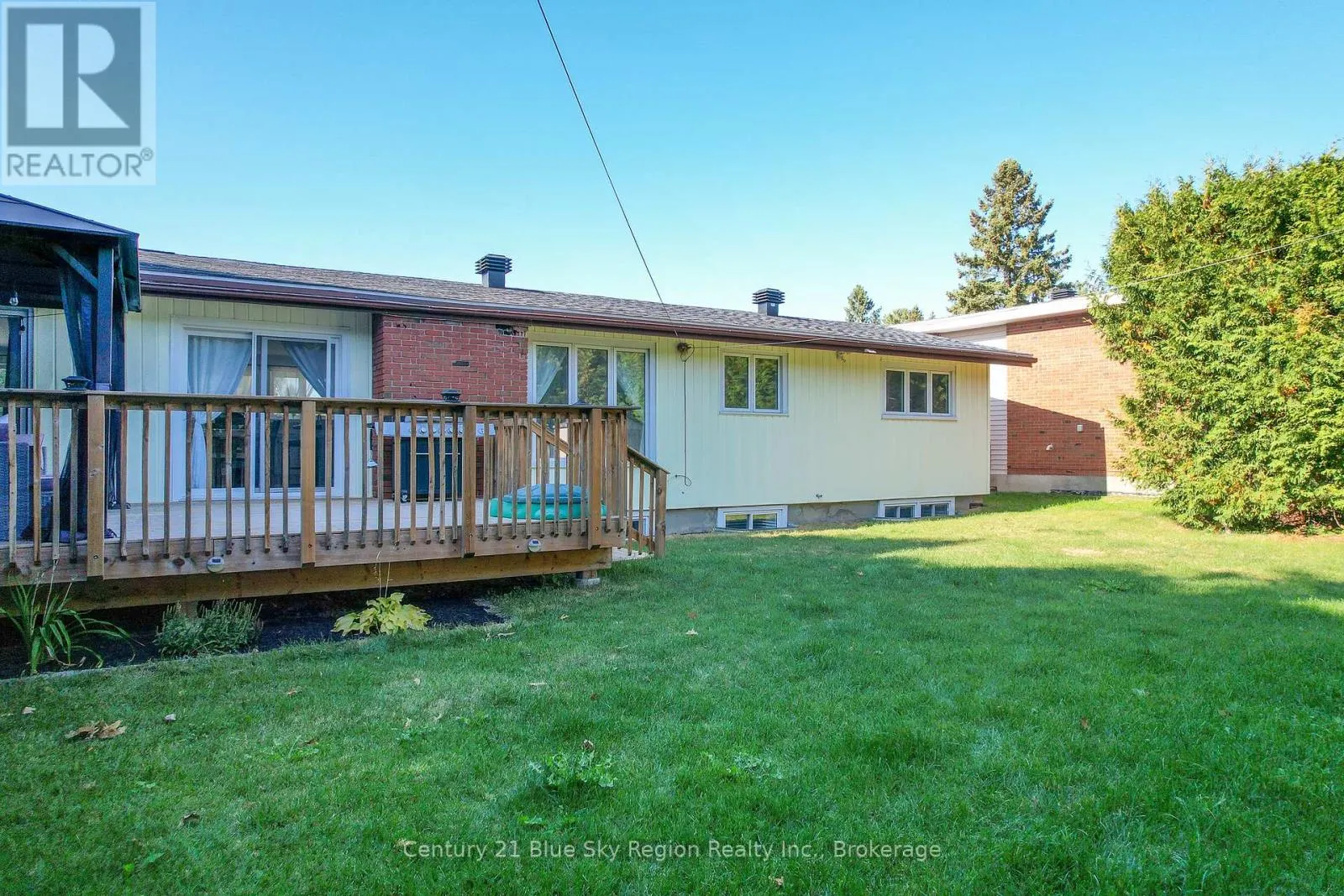 2527 EASTVIEW CRESCENT
