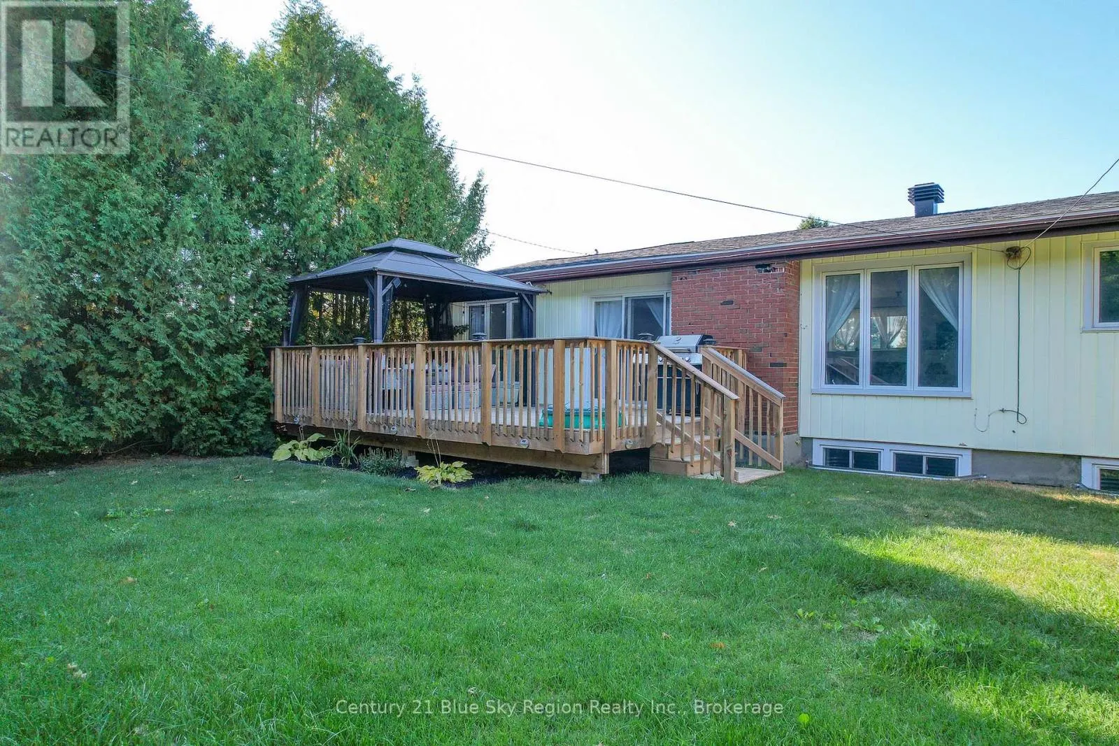2527 EASTVIEW CRESCENT