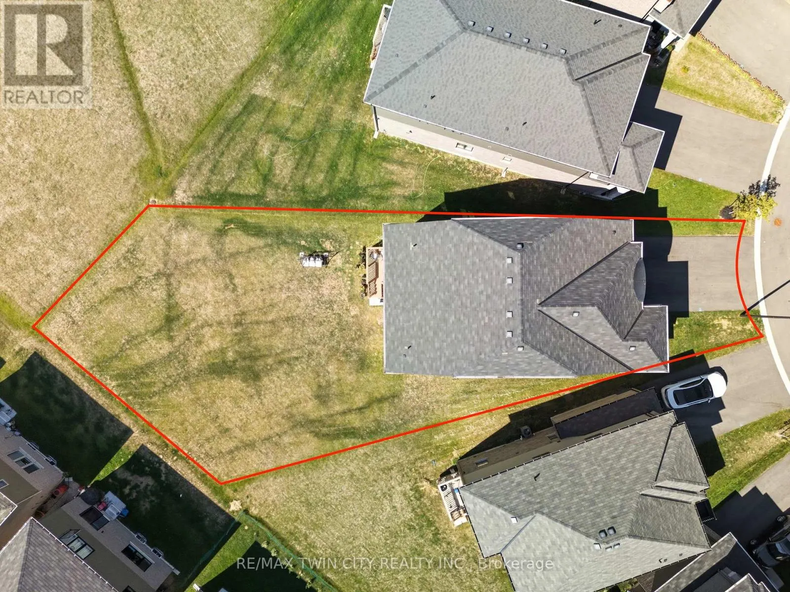 23 WHITTON DRIVE