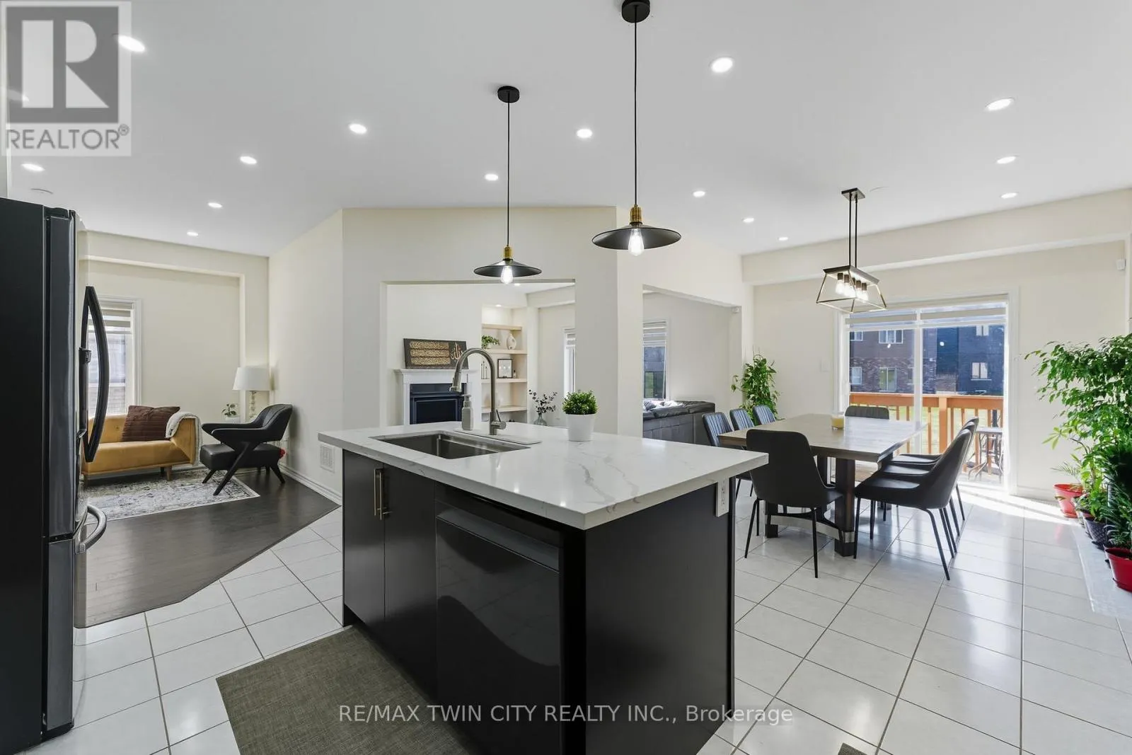 23 WHITTON DRIVE