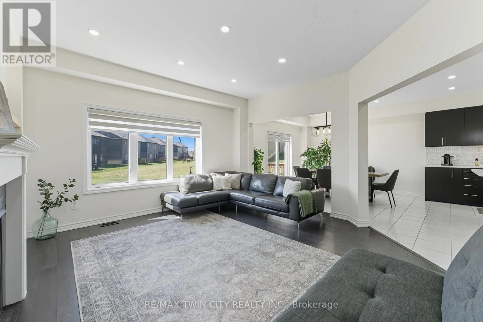 23 WHITTON DRIVE