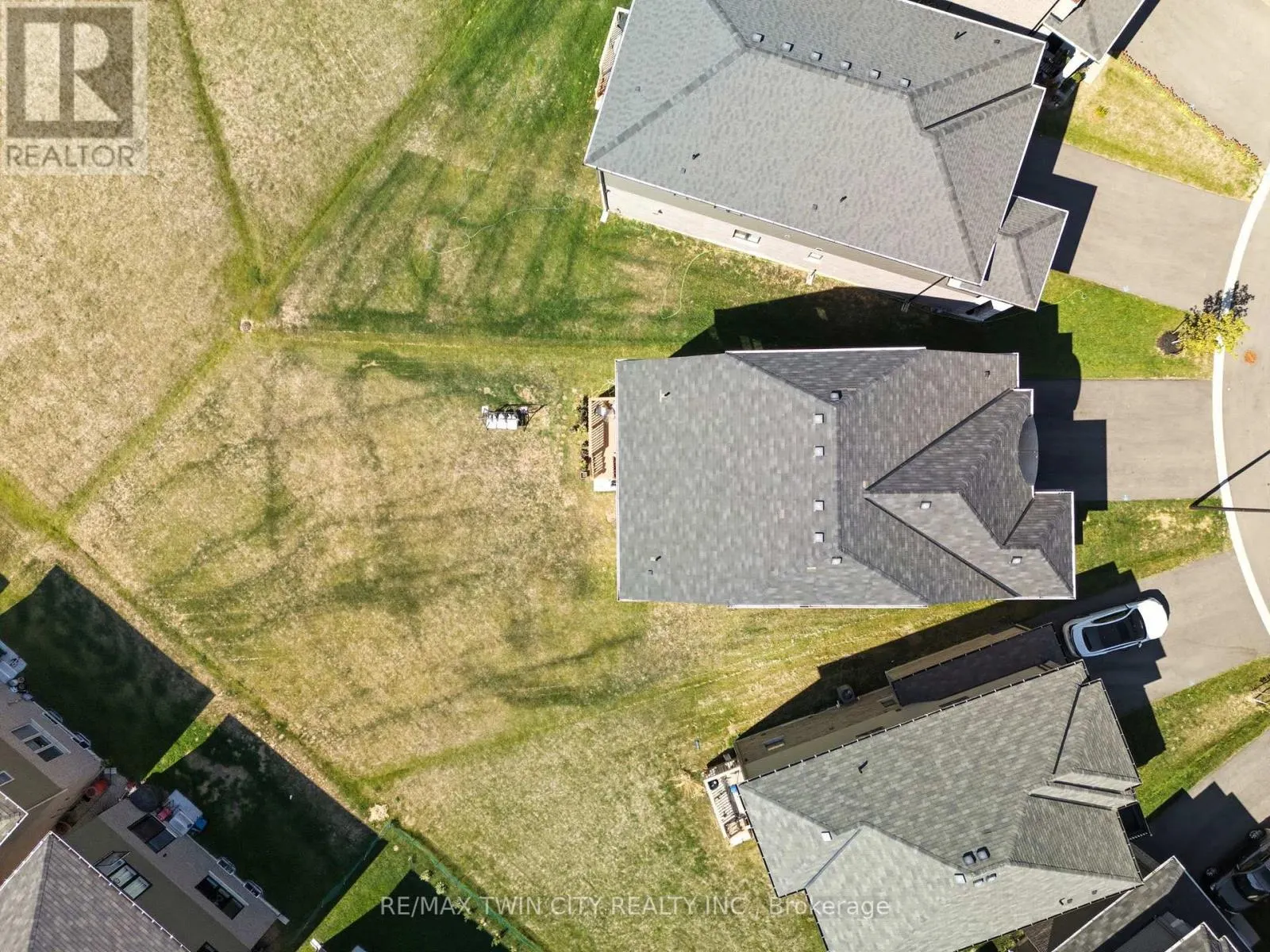 23 WHITTON DRIVE
