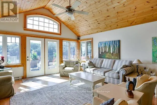 1030 MARQUIS LANE