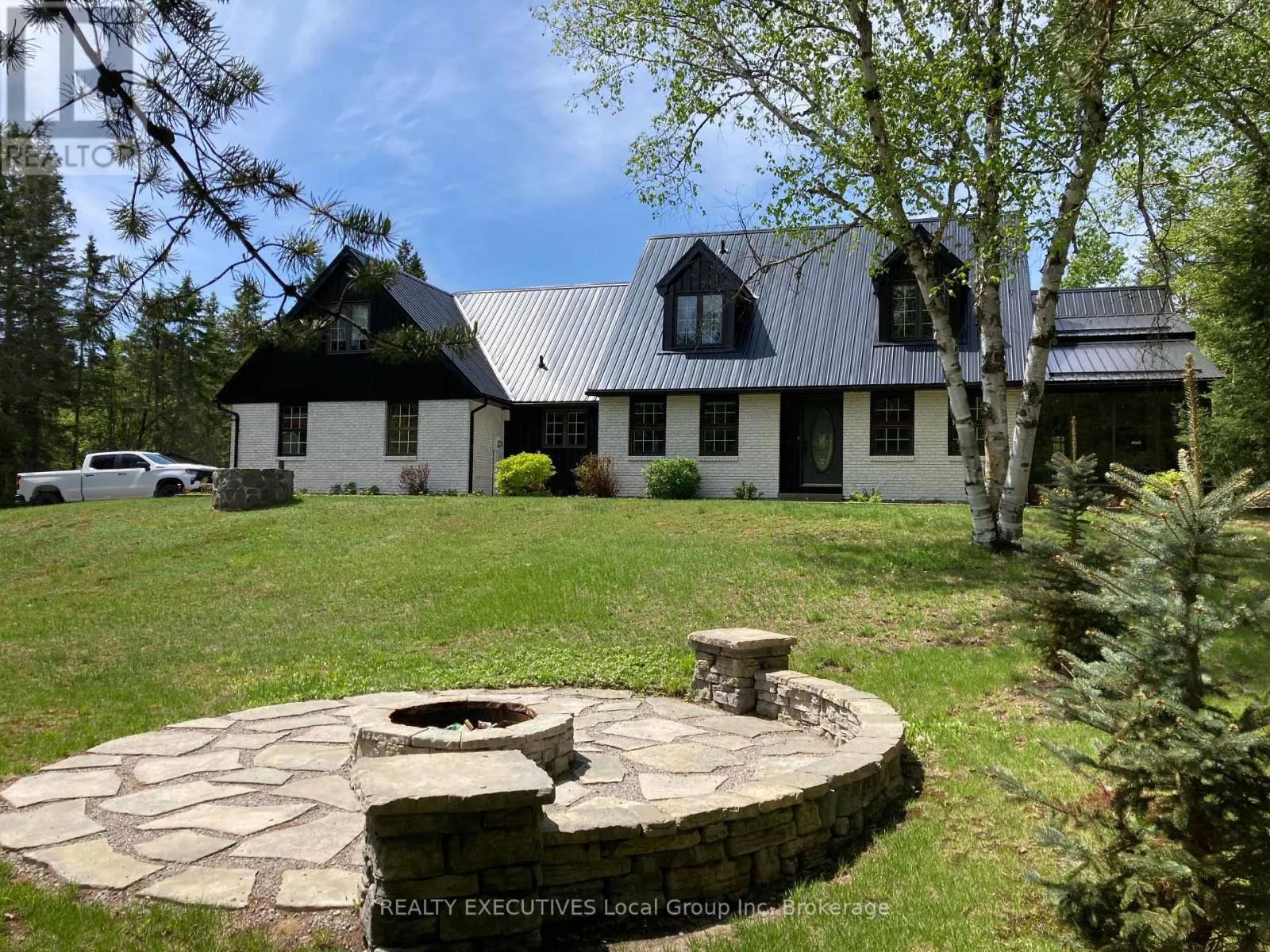 1 SPRINGDALE DRIVE