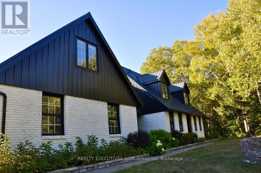 1 SPRINGDALE DRIVE