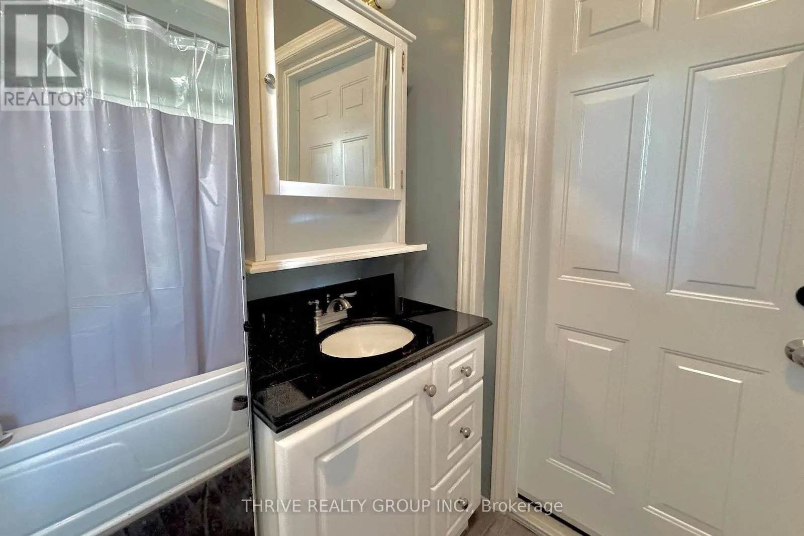 UPPER - 26 VICTOR STREET, #Upper