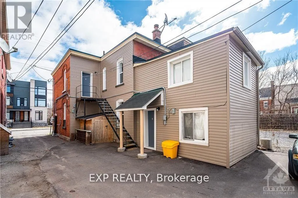 3 - 358 BOOTH STREET