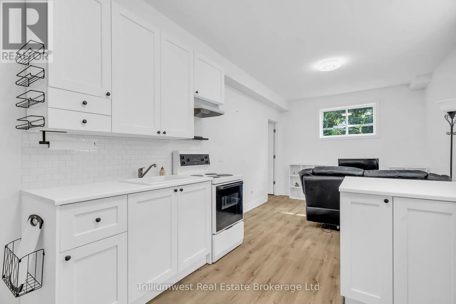 12 MCCURDY ROAD
