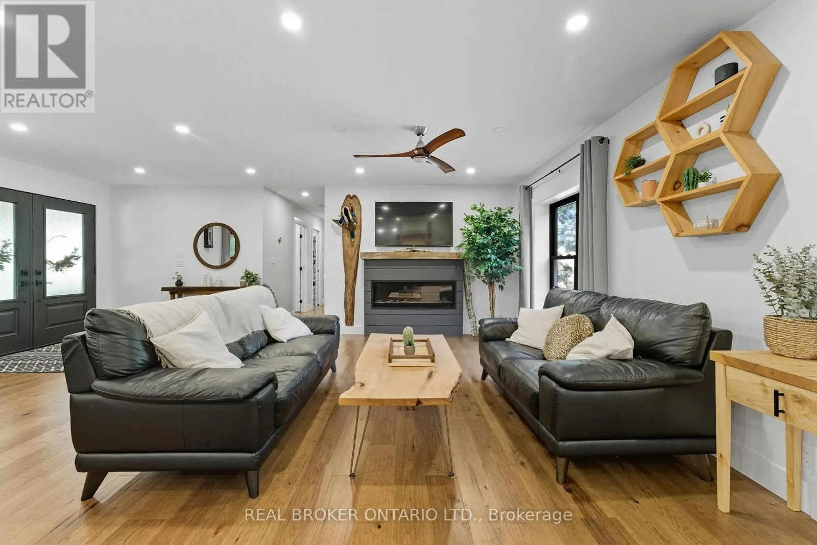 115 LAKESHORE ROAD RR 2 ROAD