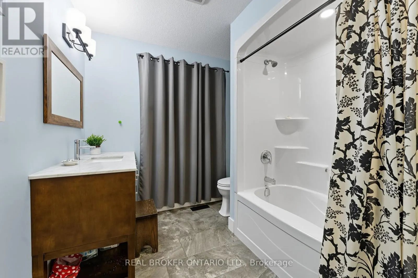 115 LAKESHORE ROAD RR 2 ROAD