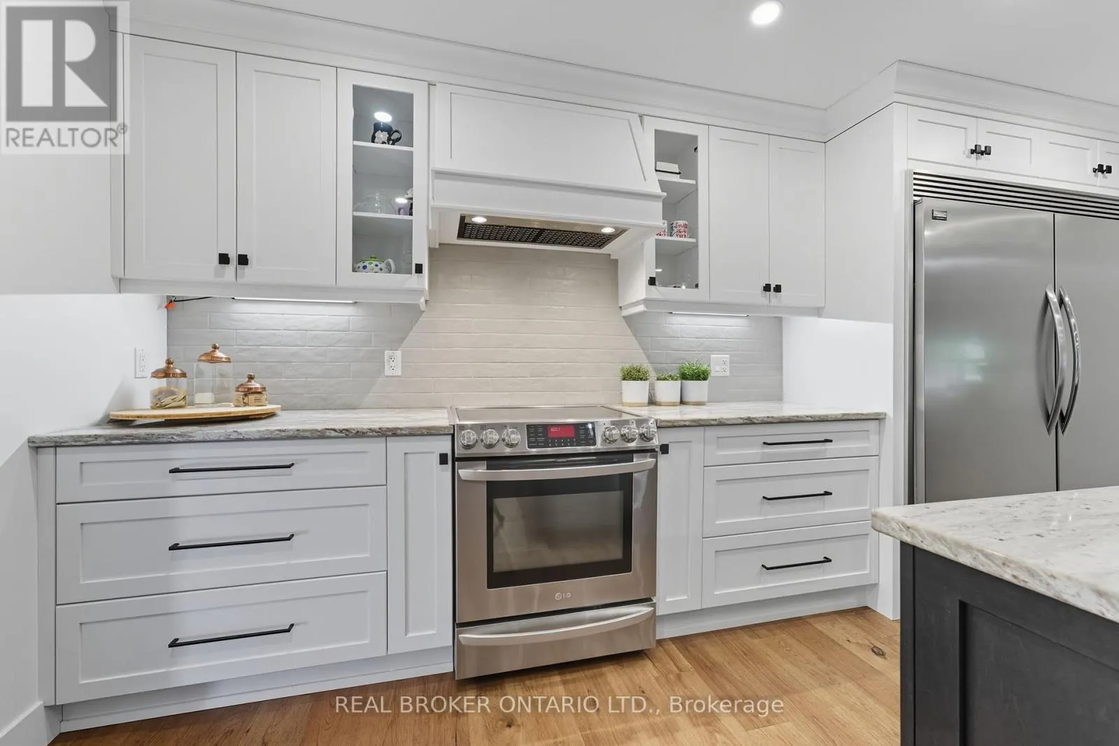 115 LAKESHORE ROAD RR 2 ROAD