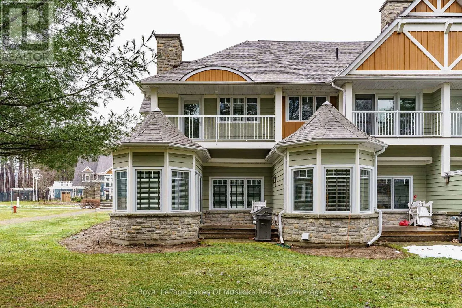 VILLA 1  WEEK 9 - 1020 BIRCH GLEN ROAD