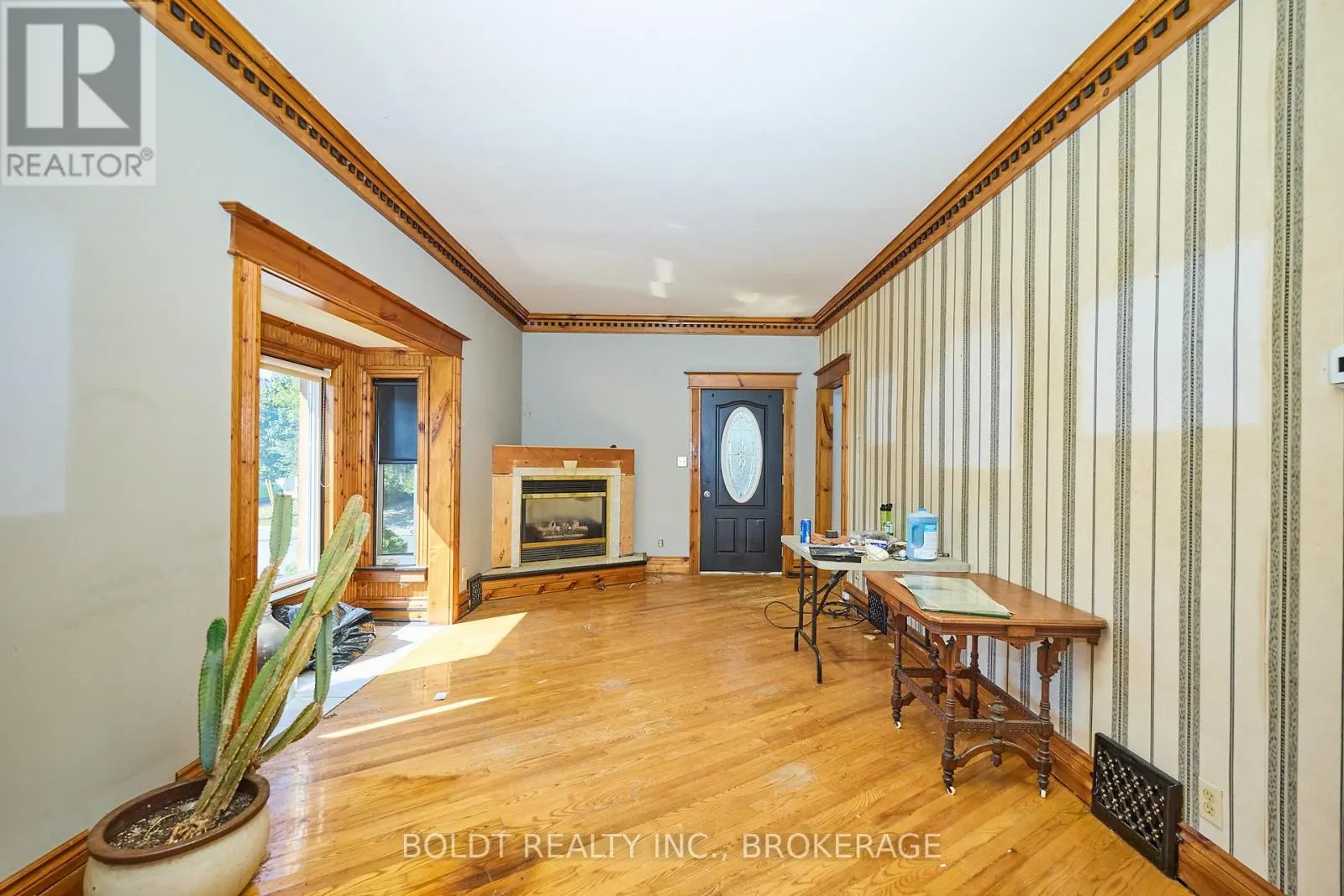 20 GRANTHAM AVENUE S