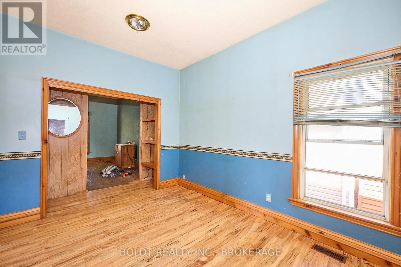20 GRANTHAM AVENUE S