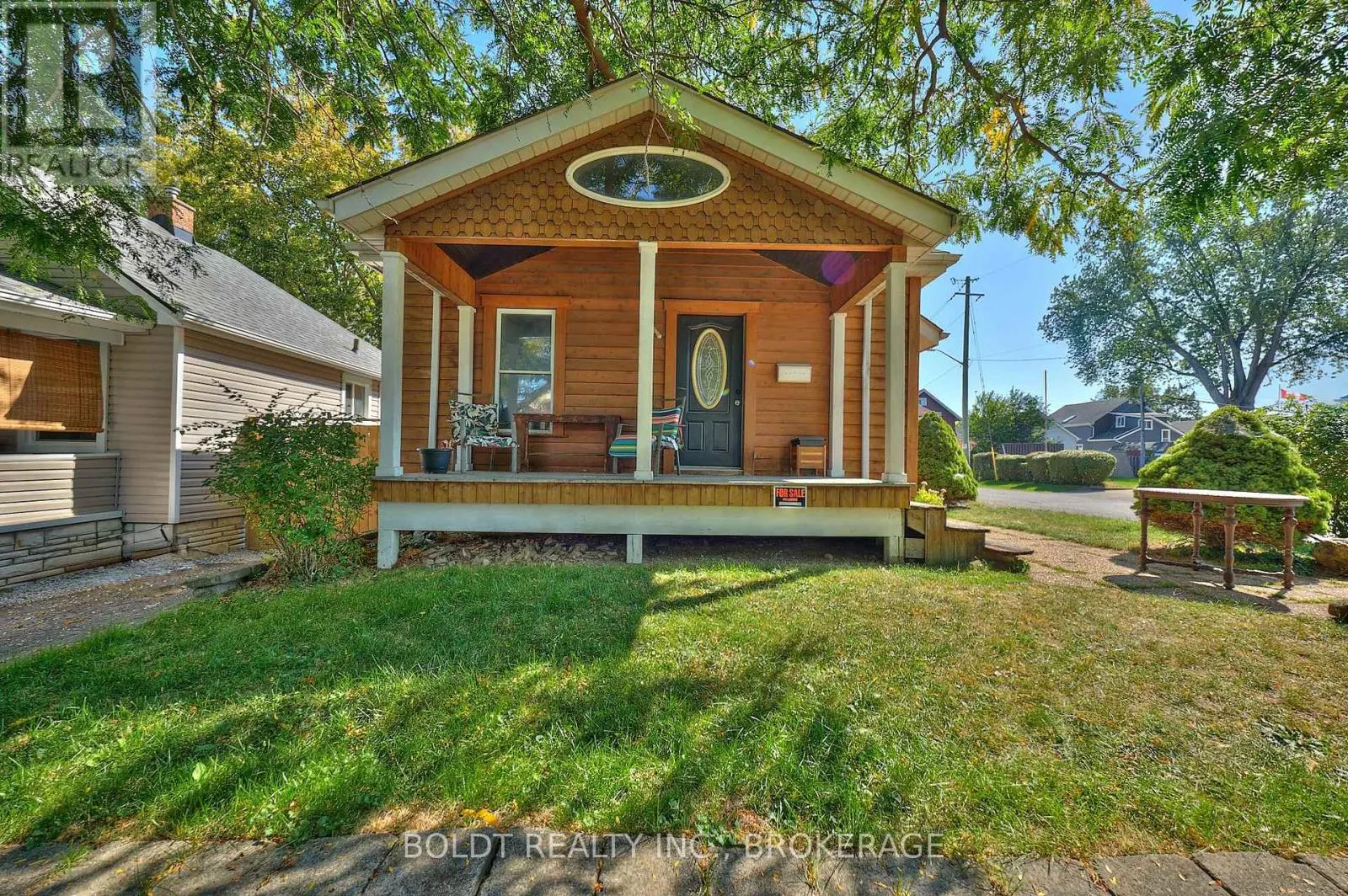 20 GRANTHAM AVENUE S