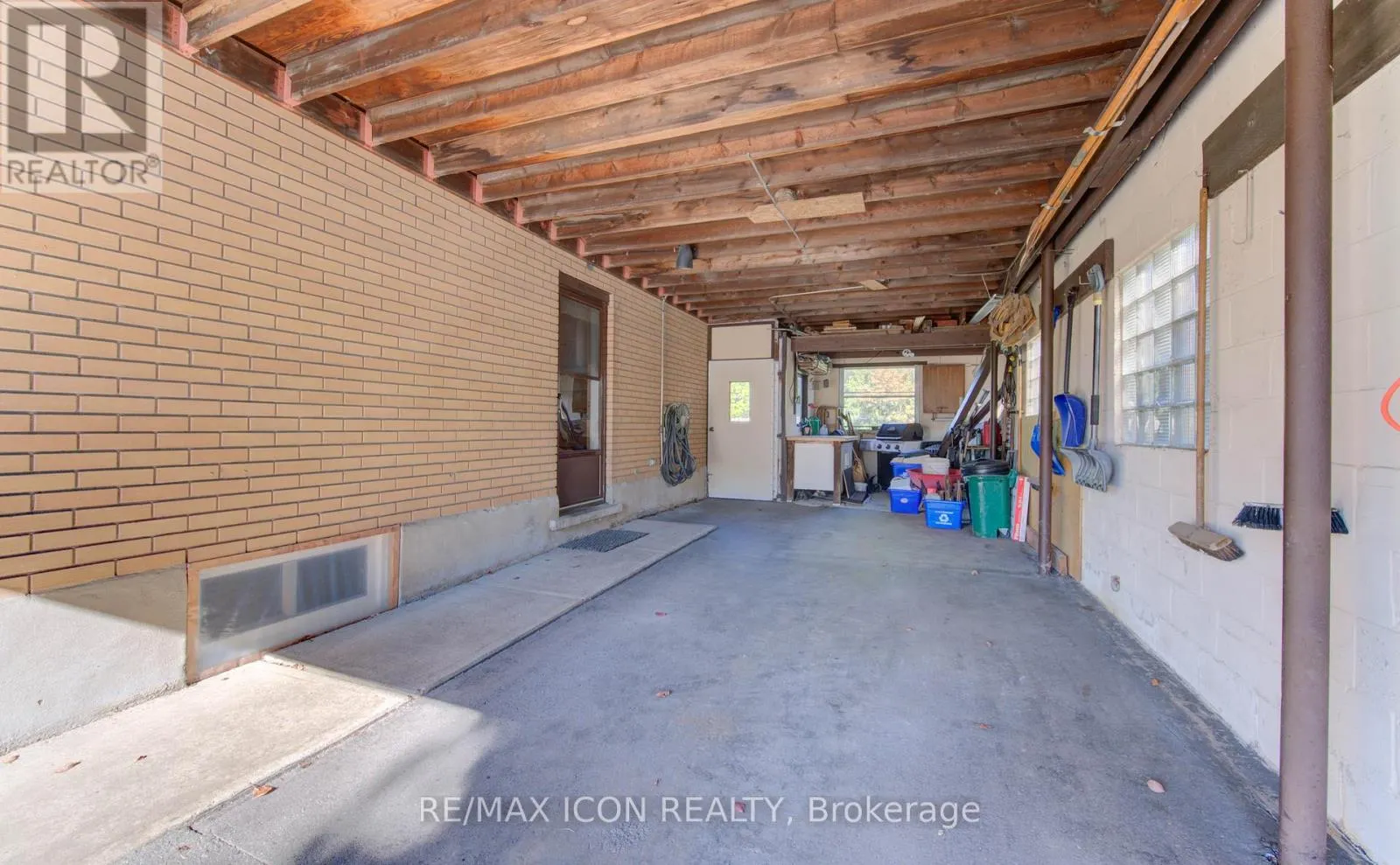 163 WEAVER STREET