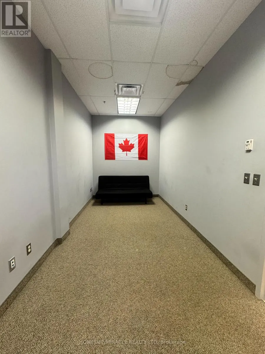 109 - 255 WOODLAWN ROAD W