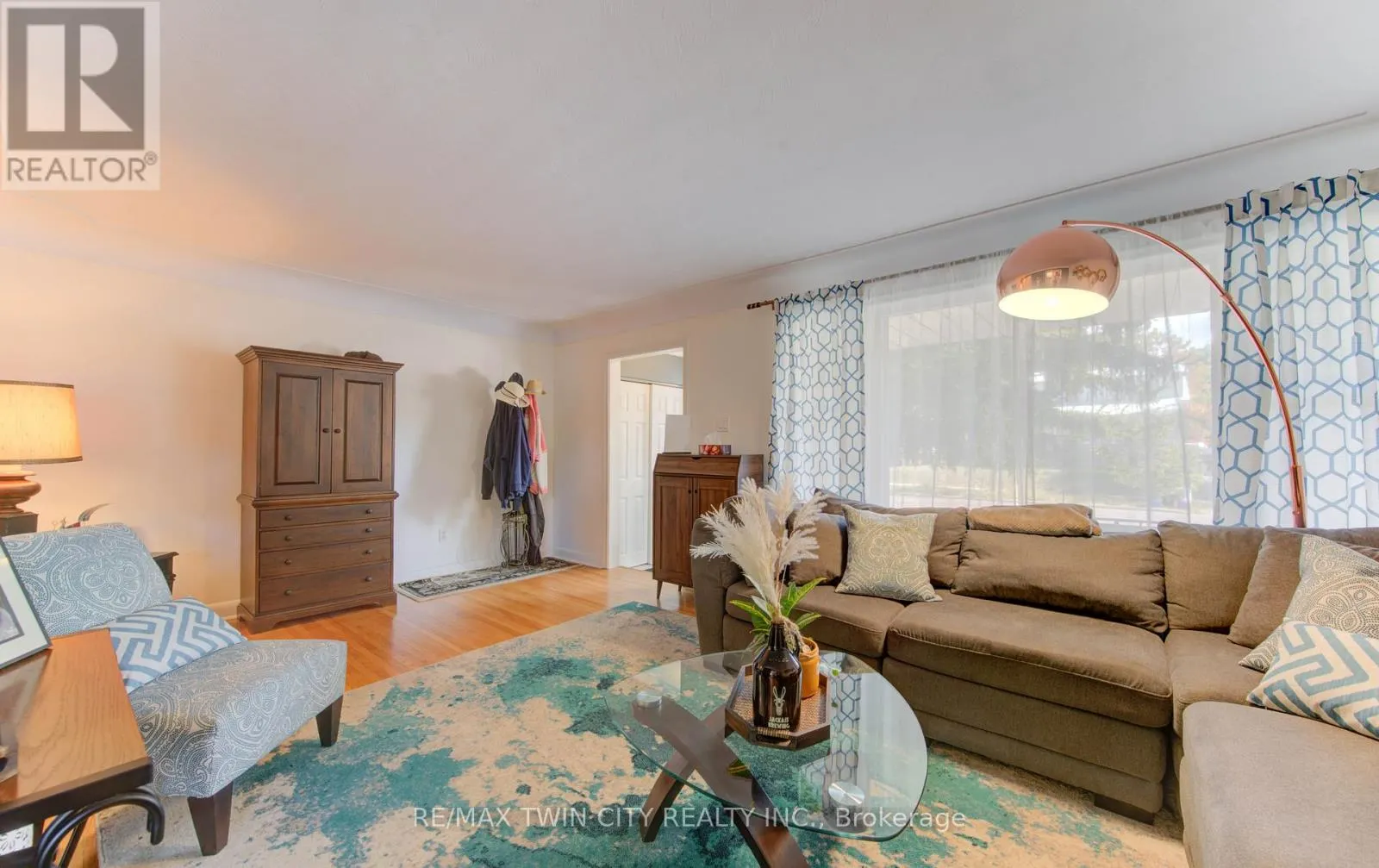 120 FOURTH AVENUE
