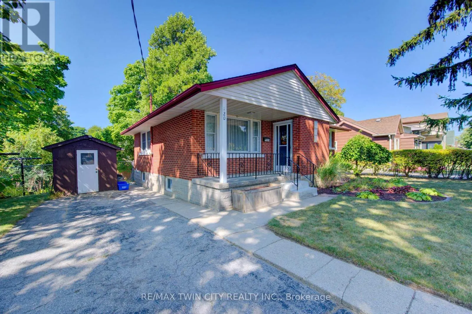 120 FOURTH AVENUE