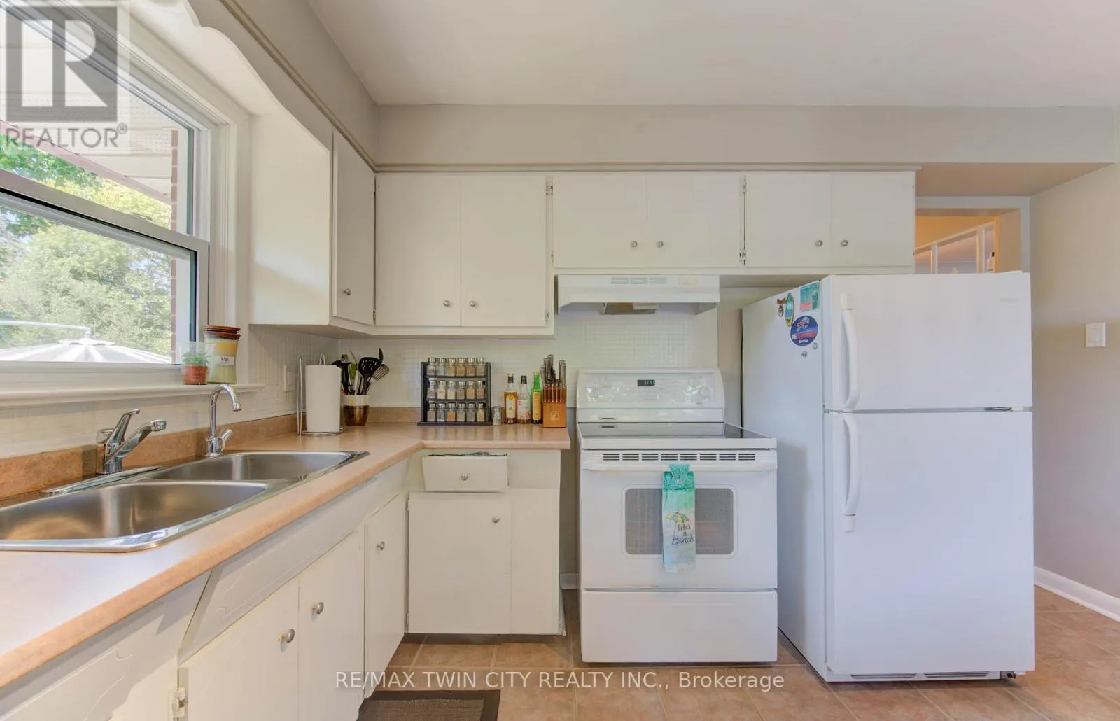 120 FOURTH AVENUE