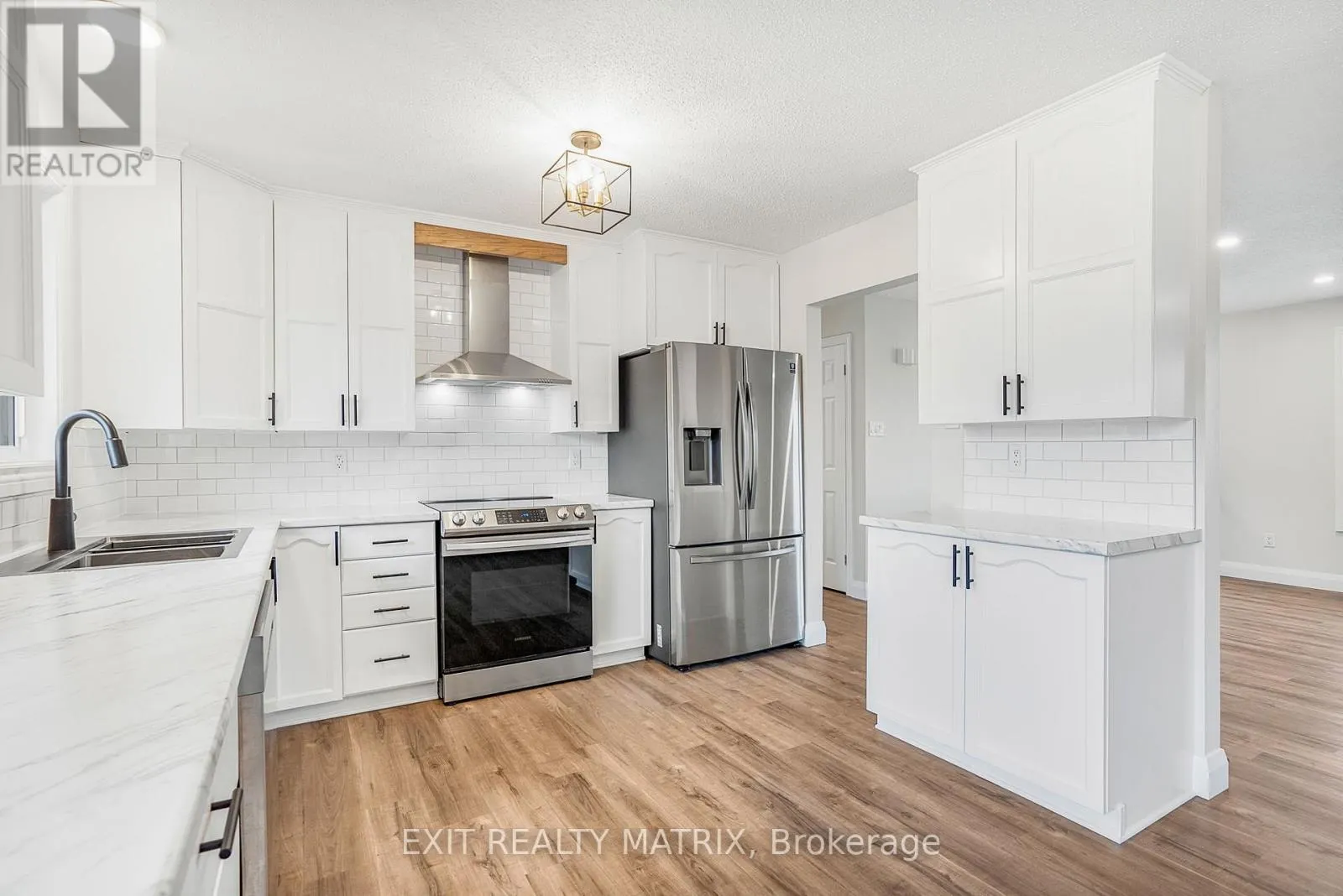 58 CASTLEBEAU STREET