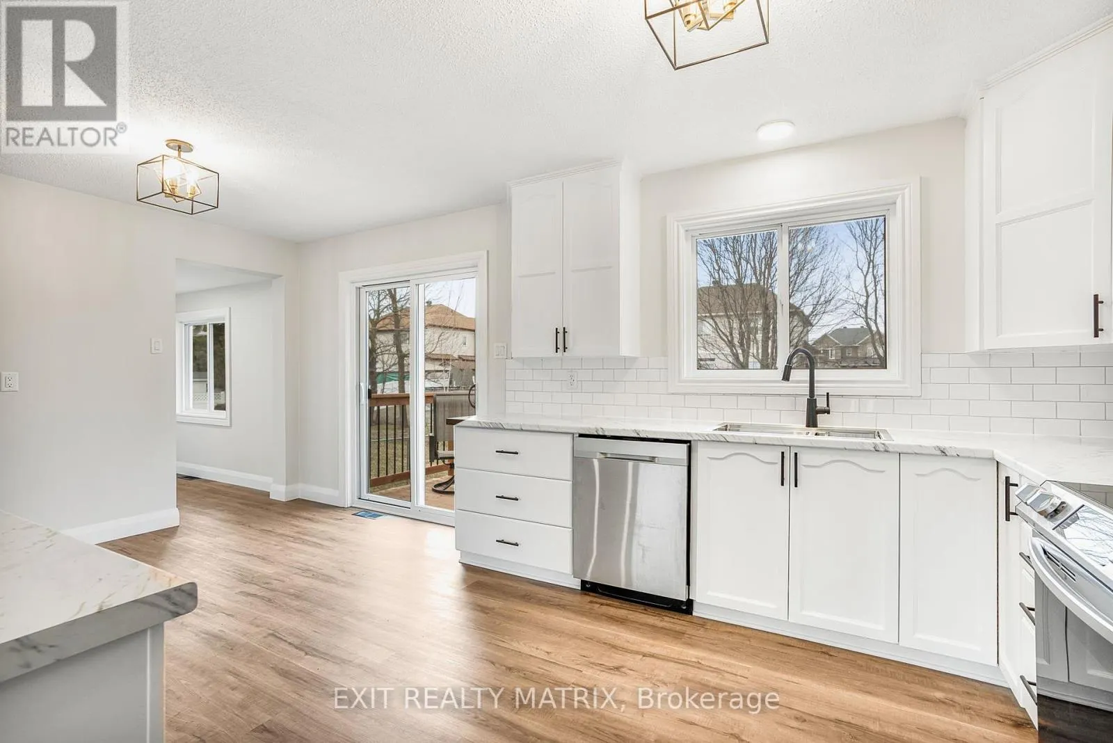 58 CASTLEBEAU STREET