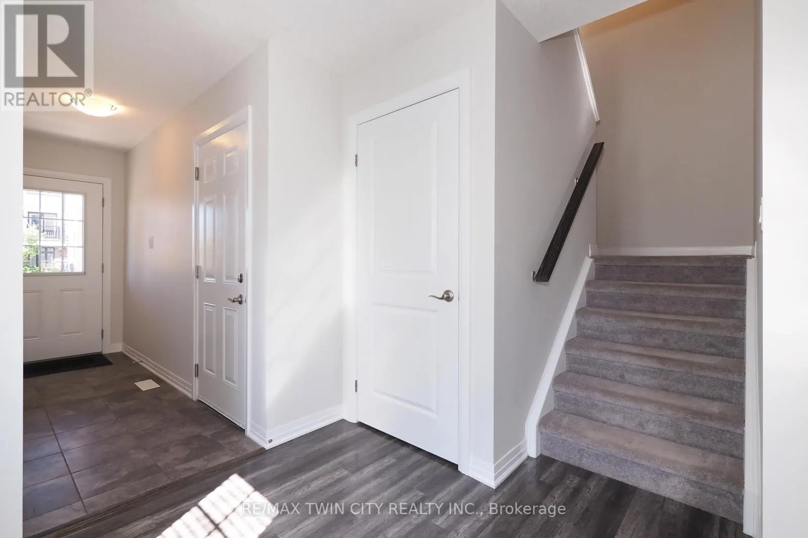 181 SOUTH CREEK DRIVE