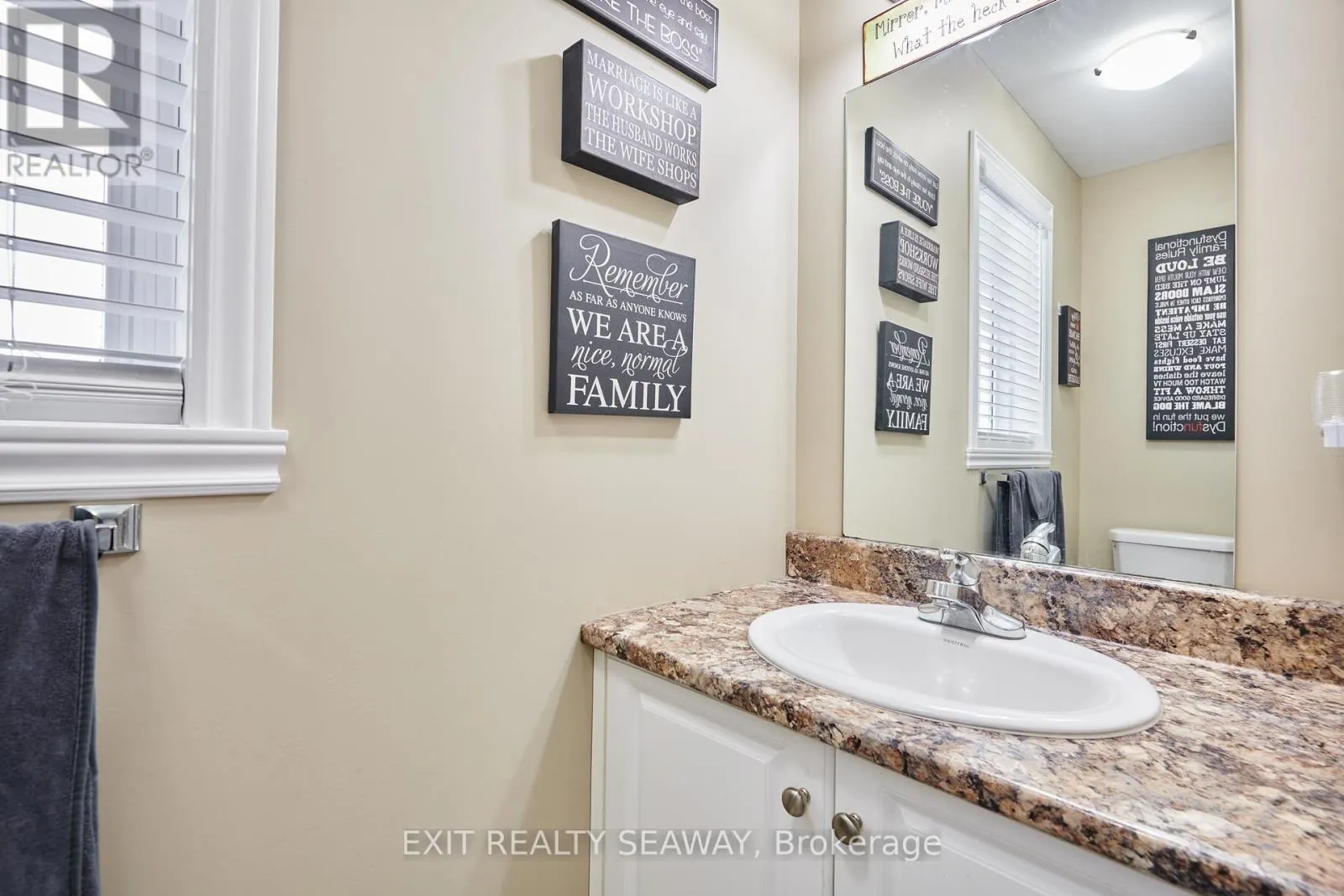 3108 MAURICY CRESCENT